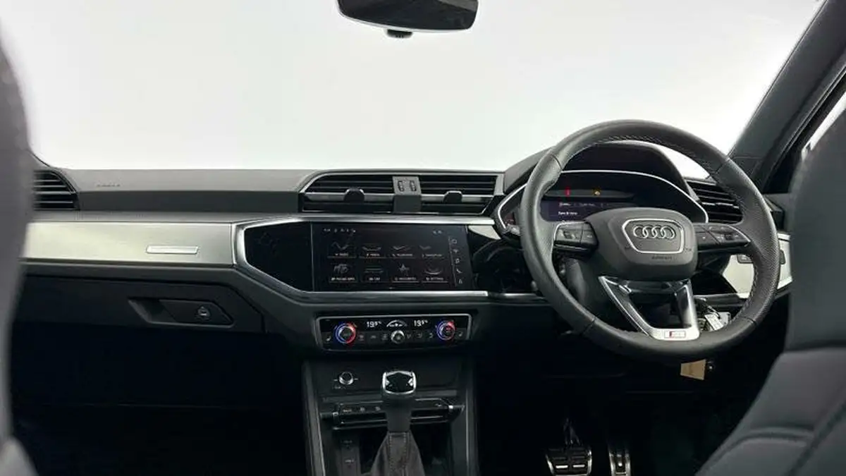 2024-audi-q3-15-35-tfsi-s-line-sportback-tronic-big-27