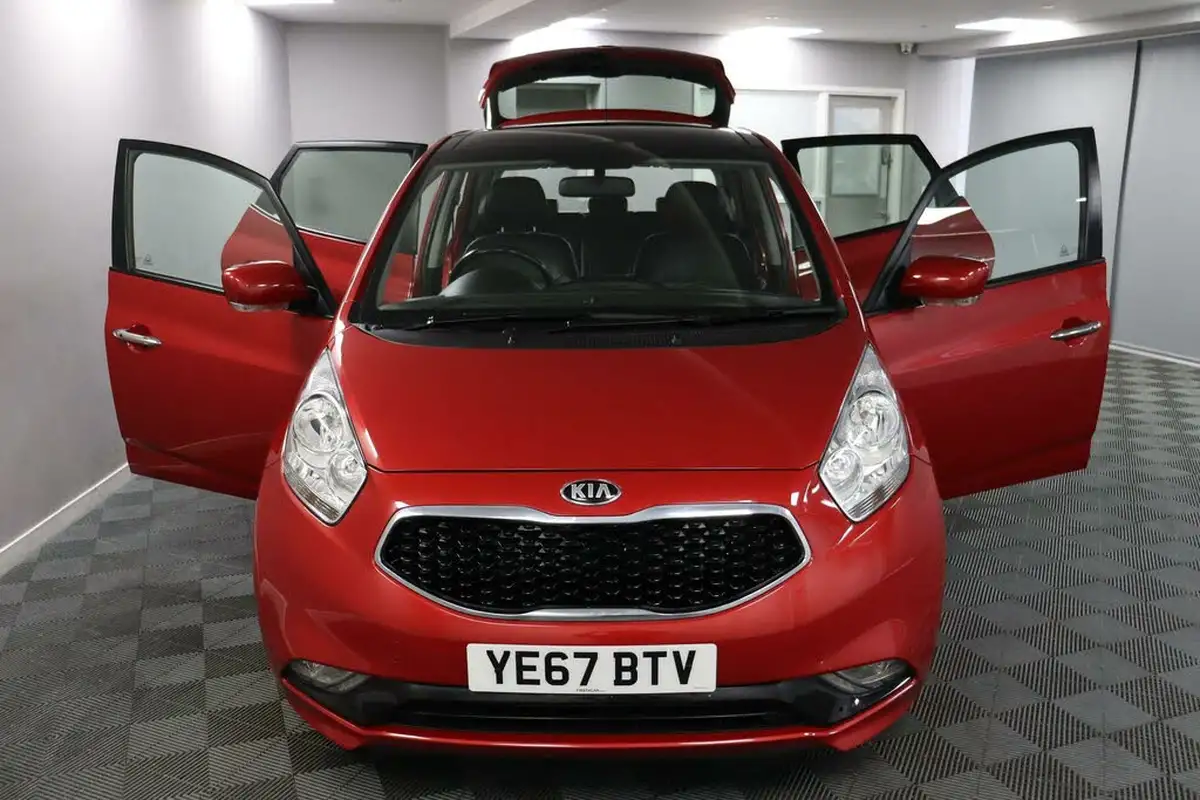 2017-kia-venga-16-4-auto-big-6