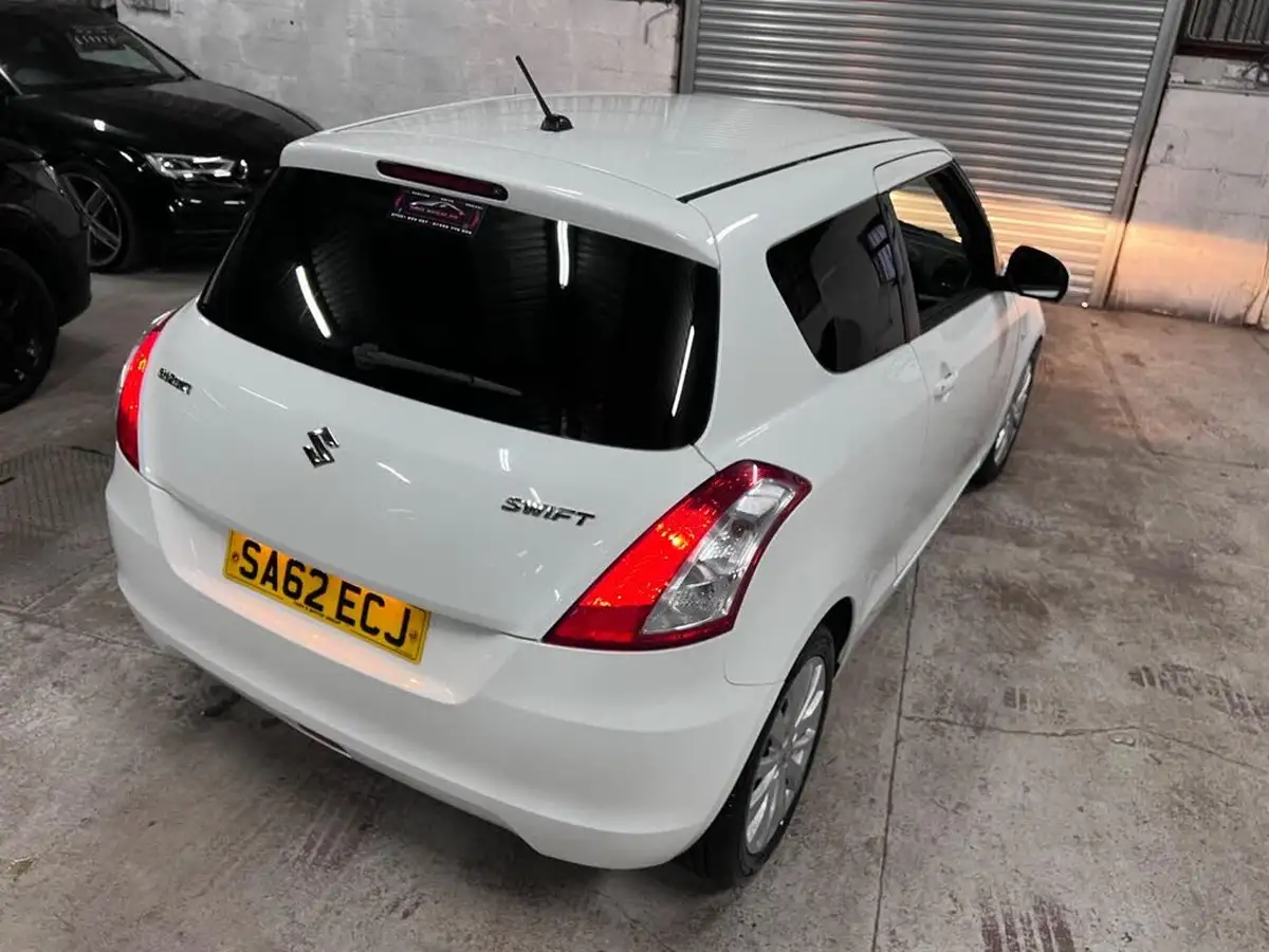 2012-suzuki-swift-12-sz3-3d-big-11