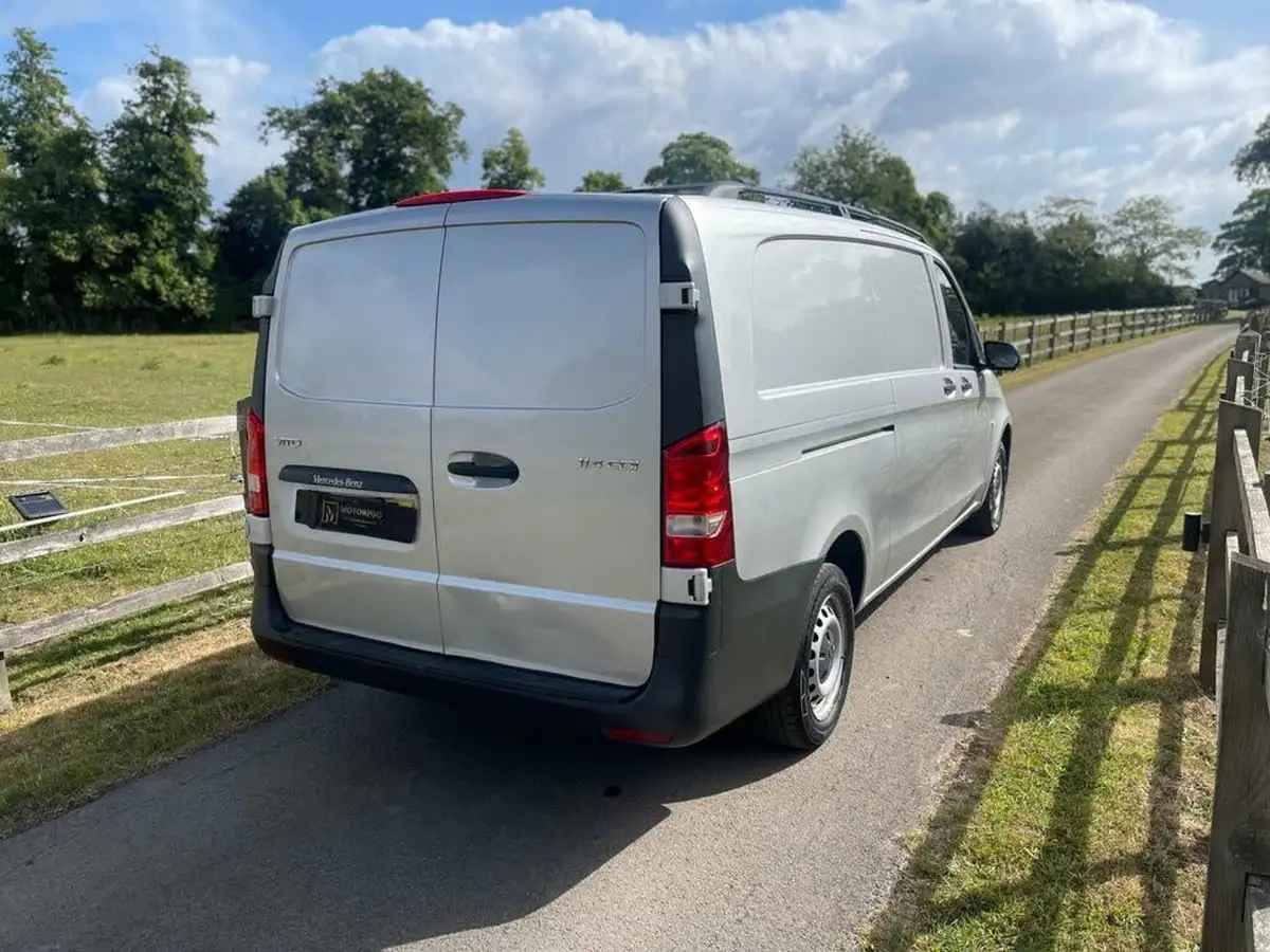 2019-mercedes-benz-vito-big-5