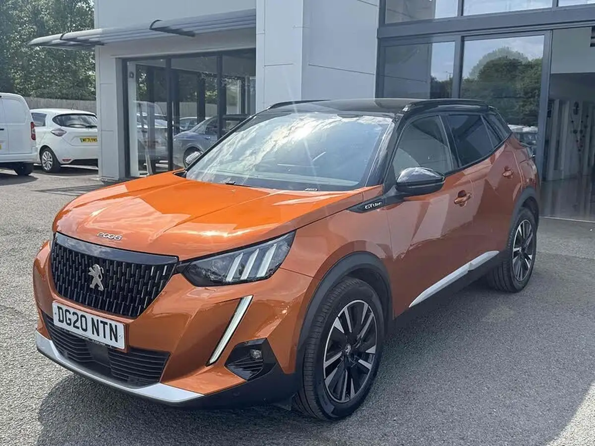 2020-peugeot-2008-suv-12-puretech-gt-line-eat8-big-46