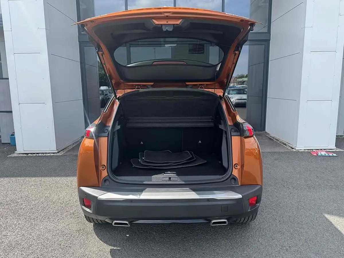 2020-peugeot-2008-suv-12-puretech-gt-line-eat8-big-18