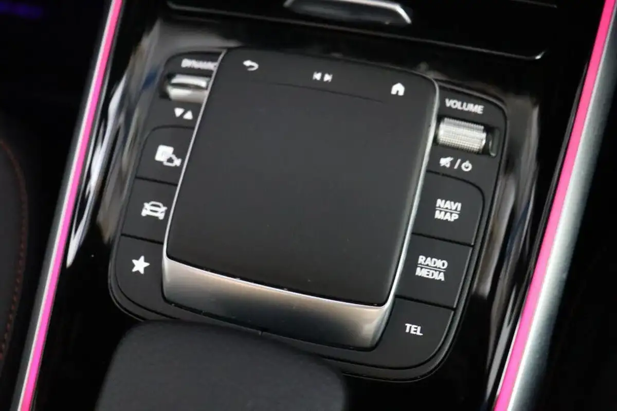 2022-mercedes-benz-eqb-e-eqb-300-amg-line-premium-big-29