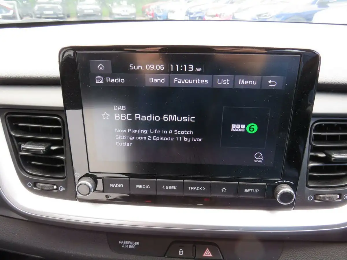2020-kia-stonic-10-t-gdi-2-99bhp-big-16