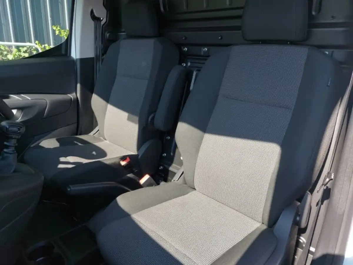2024-peugeot-partner-15-bluehdi-professional-100pseu6d-big-14