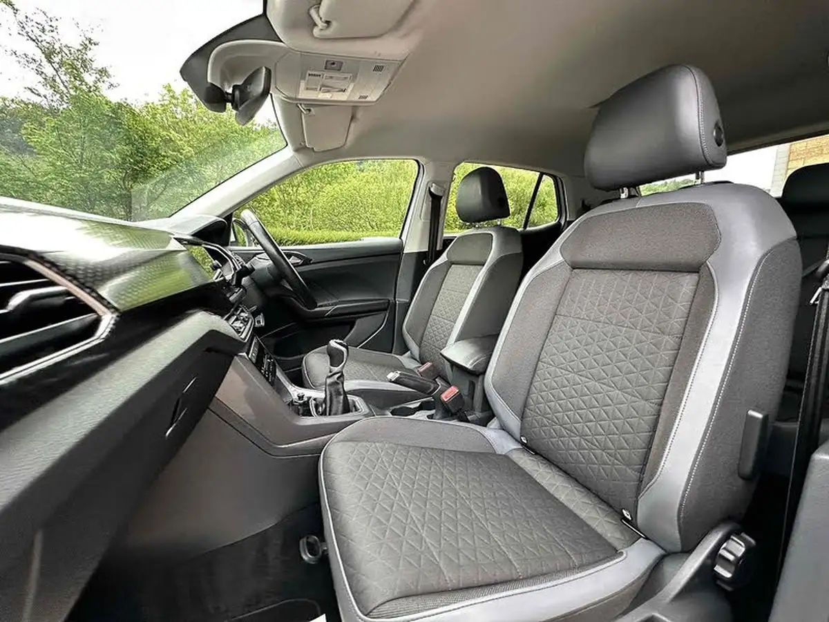 2022-volkswagen-t-cross-10-tsi-sel-big-26