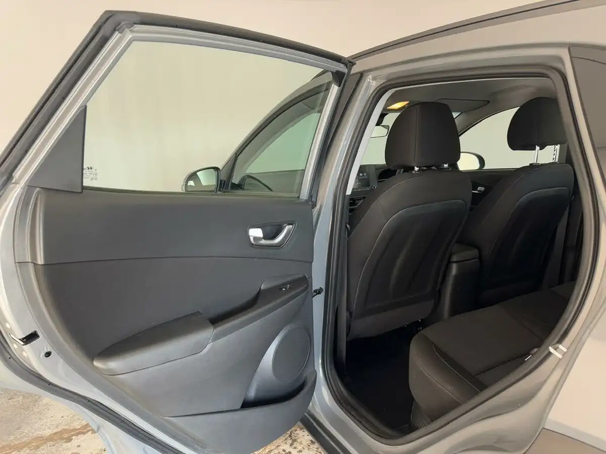 2022-hyundai-kona-16-gdi-se-connect-big-25