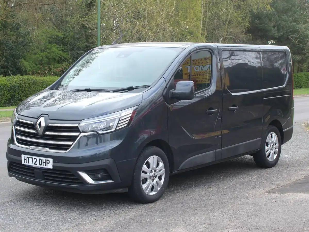 2023-renault-trafic-20dci-sl28-150-sport-big-0