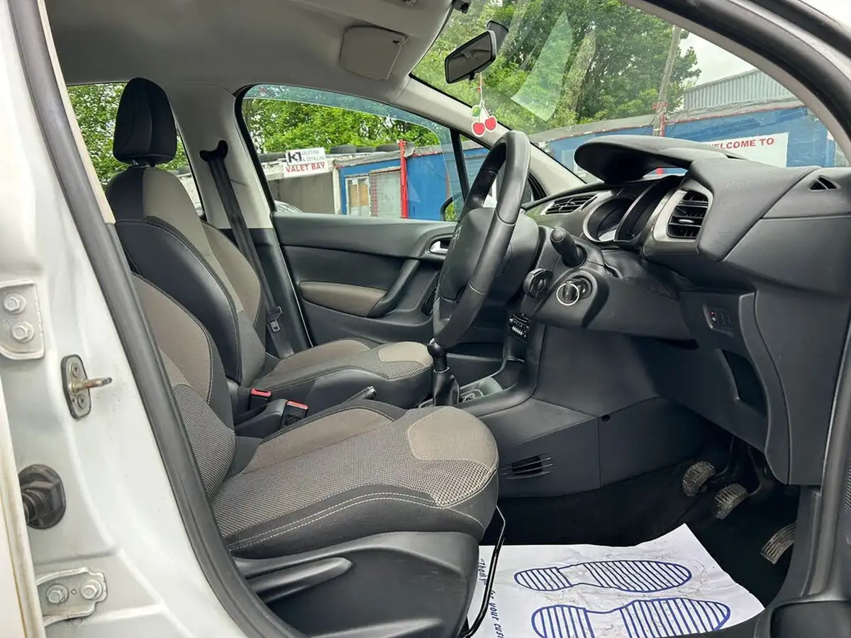 2013-citroen-c3-14hdi-vtr-big-9
