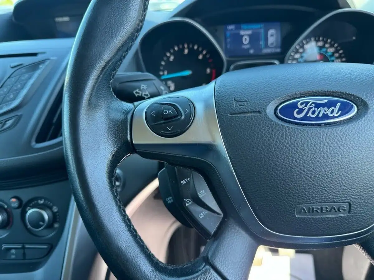 2016-ford-kuga-20tdci-zetec-big-15