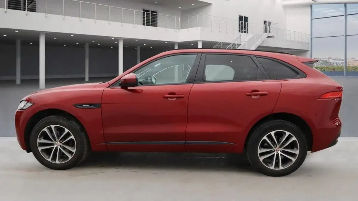 2017-jaguar-f-pace-20-i4d-r-sport-180ps-awd-ss-auto-big-9