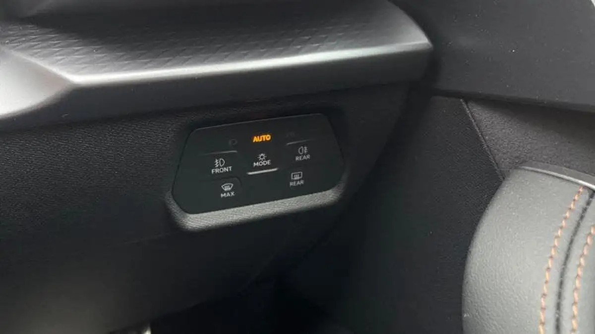 2024-cupra-leon-nf-15-tsi-v2-hatchback-big-16