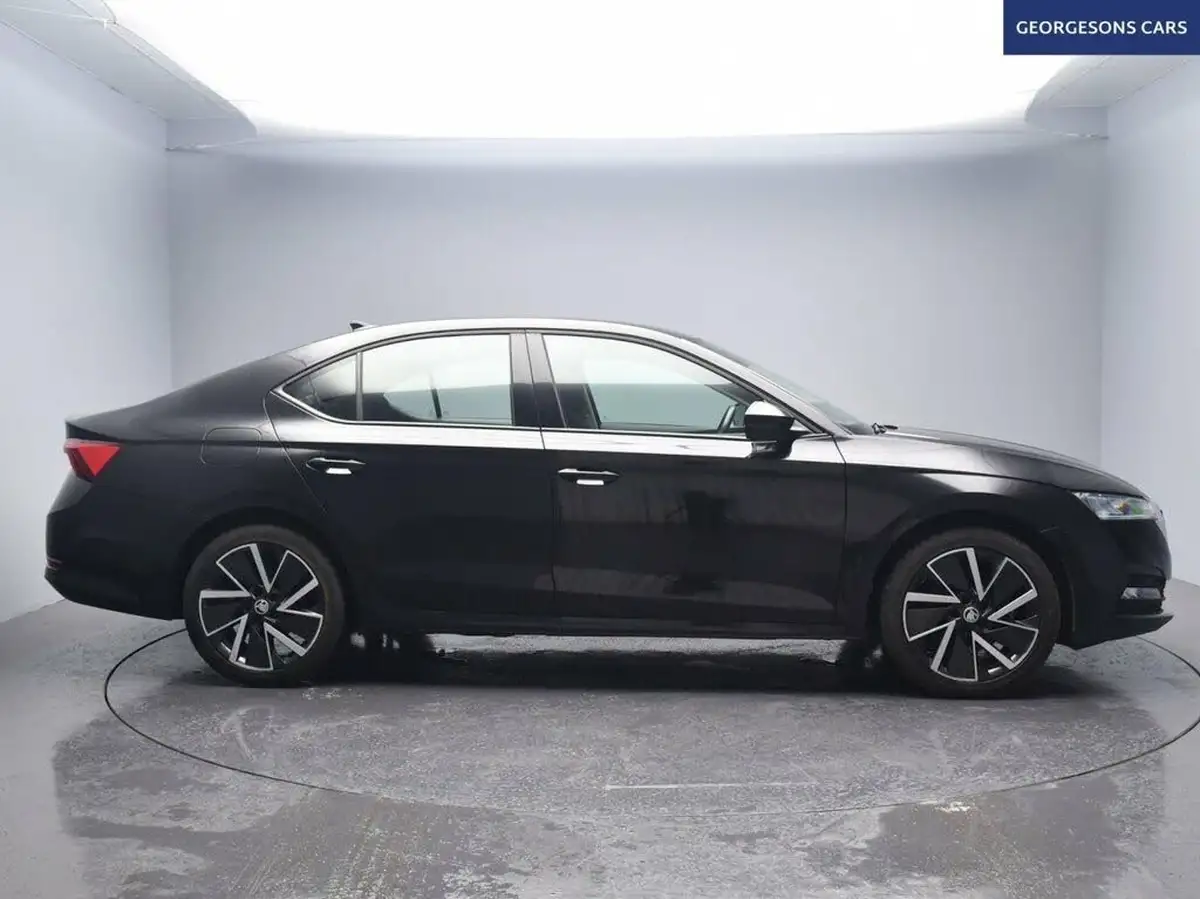 2021-skoda-octavia-14-tsi-se-technology-hatchback-big-5