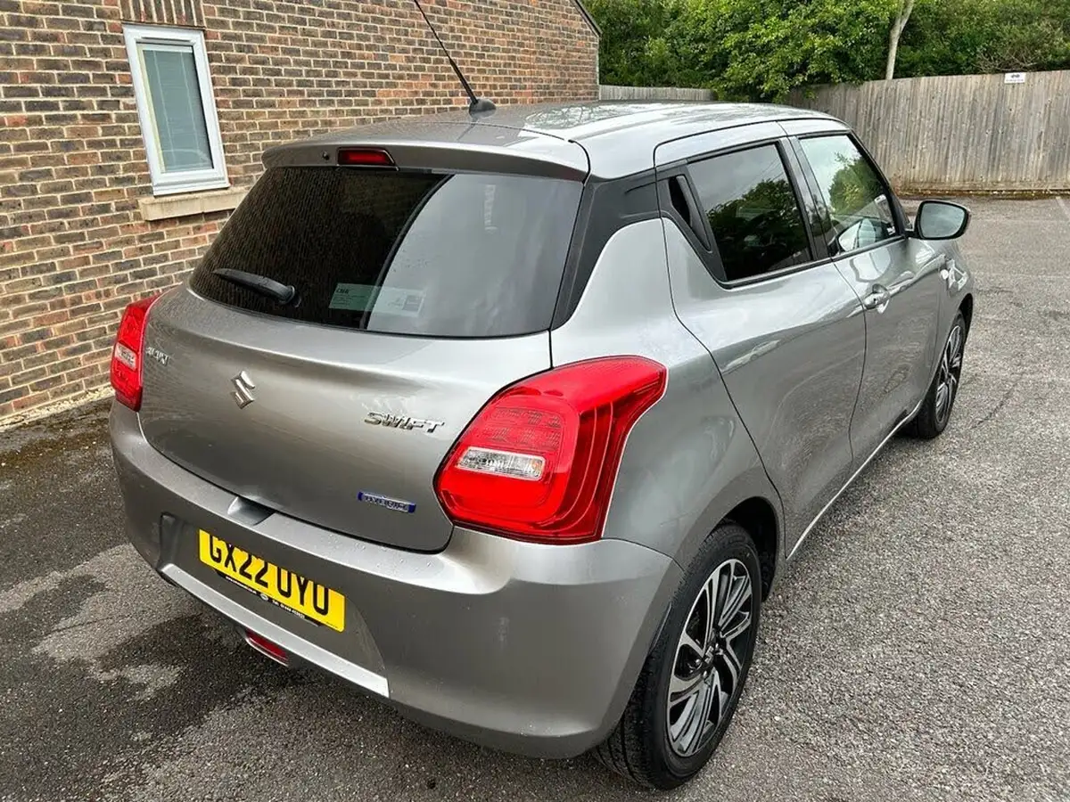 2022-suzuki-swift-12-dualjet-sz-l-big-5