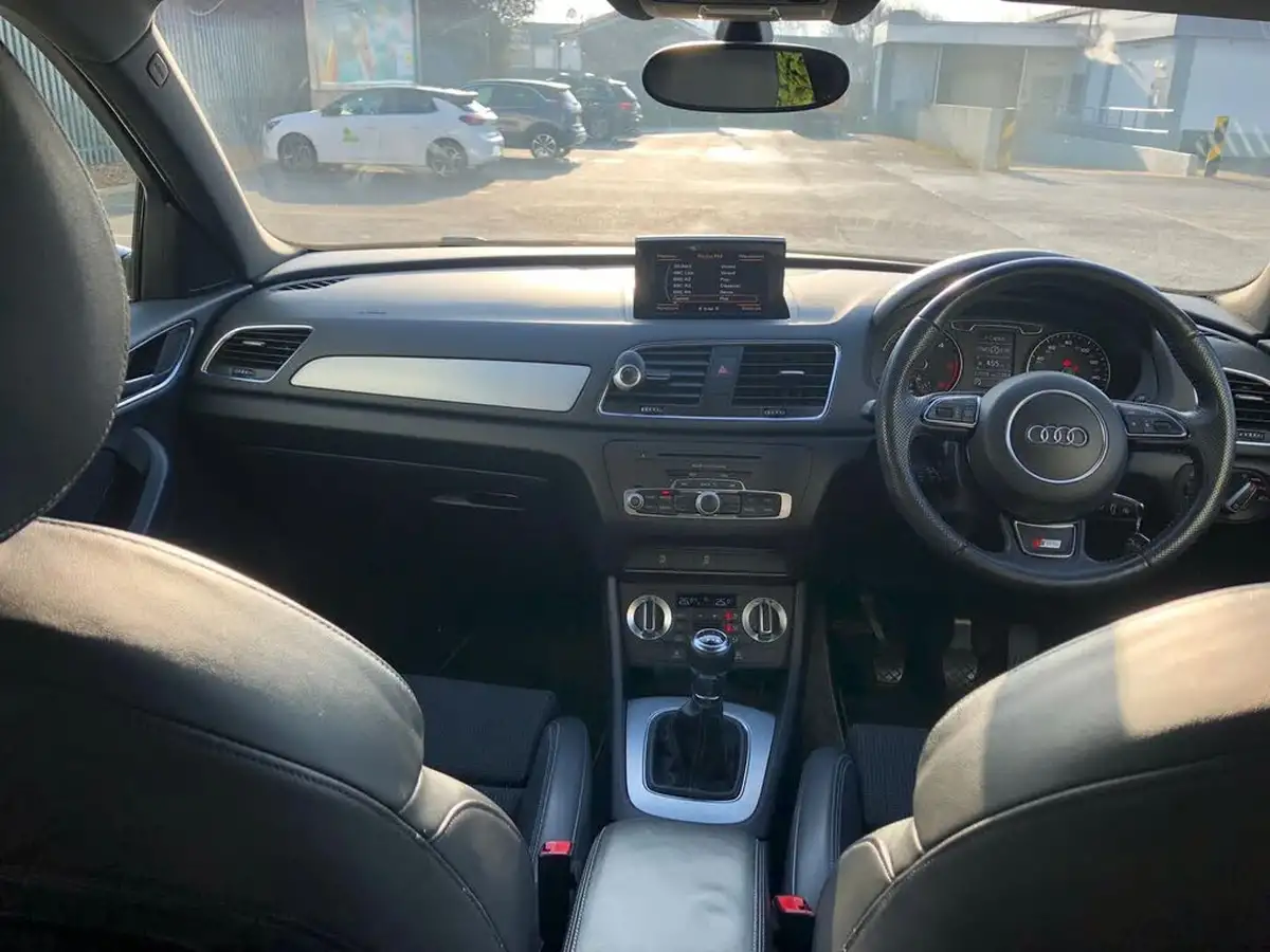 2013-audi-q3-20td-s-line-140ps-big-14