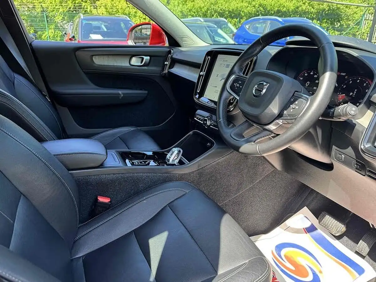 2020-volvo-xc40-20-b4-inscription-awd-big-13