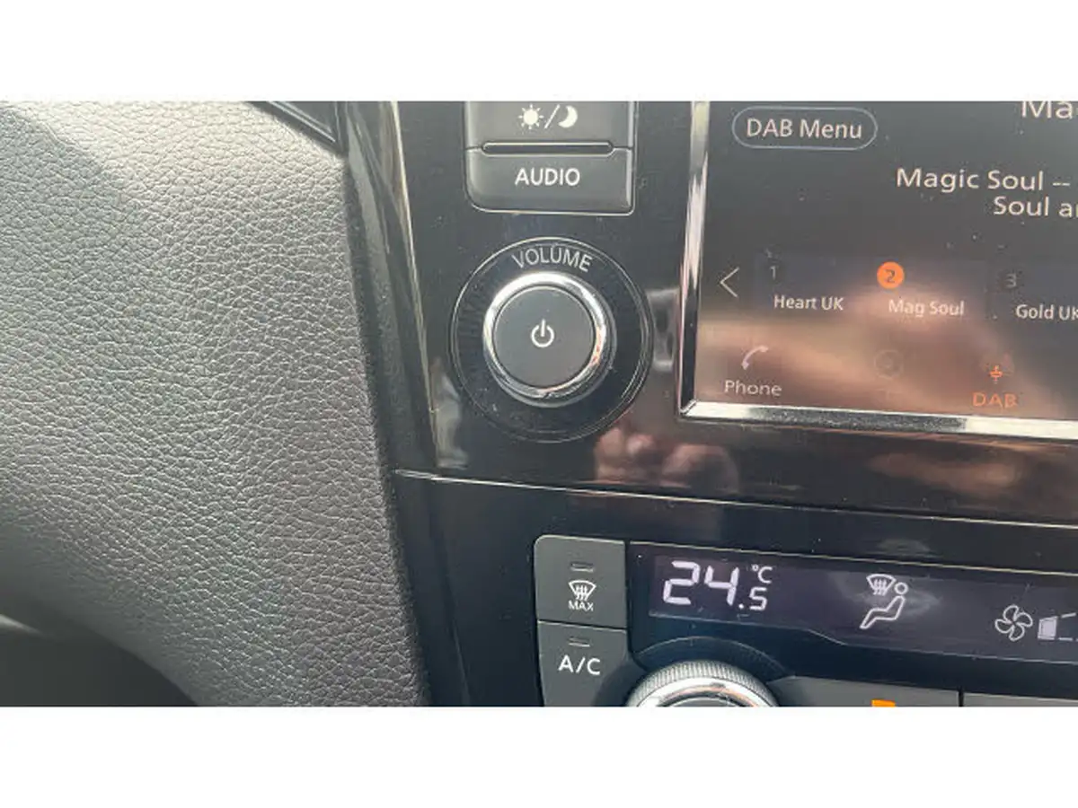 2019-nissan-qashqai-13-dig-t-acenta-premium-160ps-dct-big-44