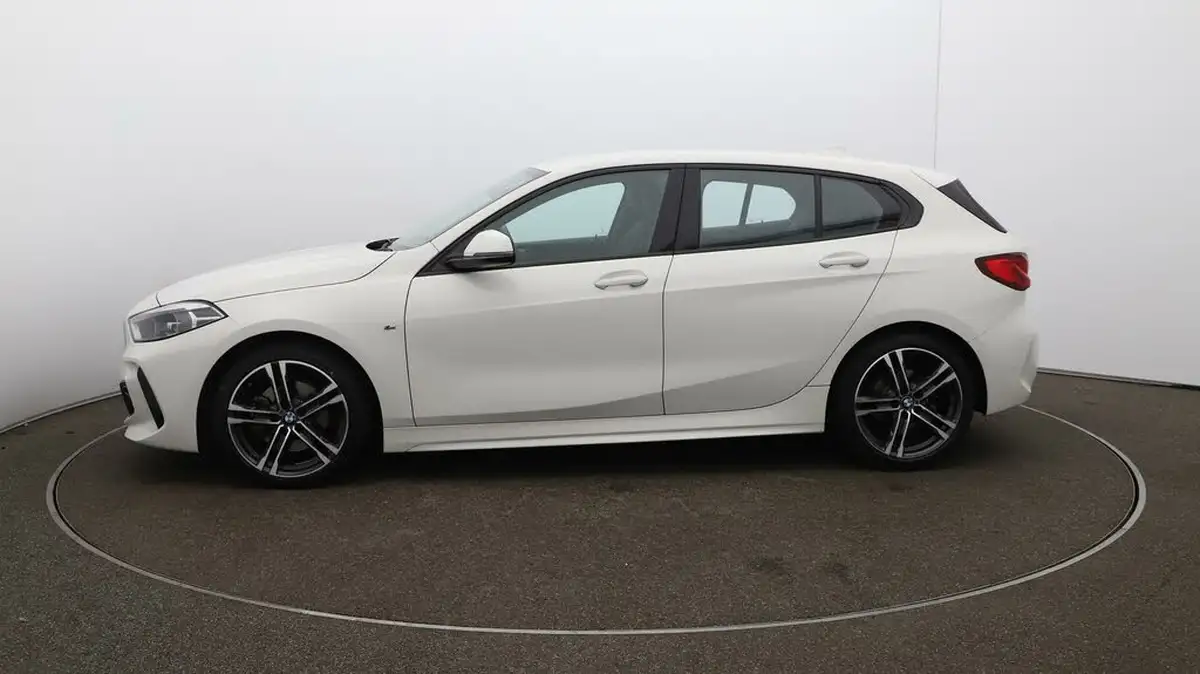 2022-bmw-1-series-15-118i-m-sport-lcp-dct-big-65