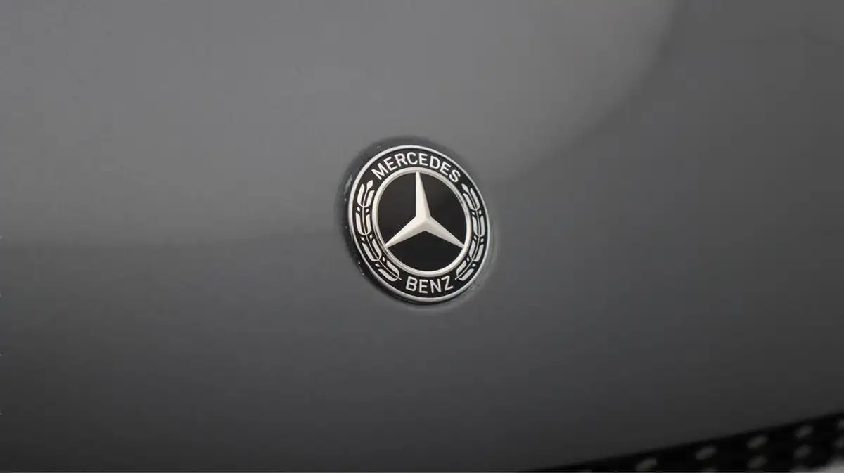 2020-mercedes-benz-glc-class-20d-glc220d-amg-line-coupe-4d-4matic-plus-big-22