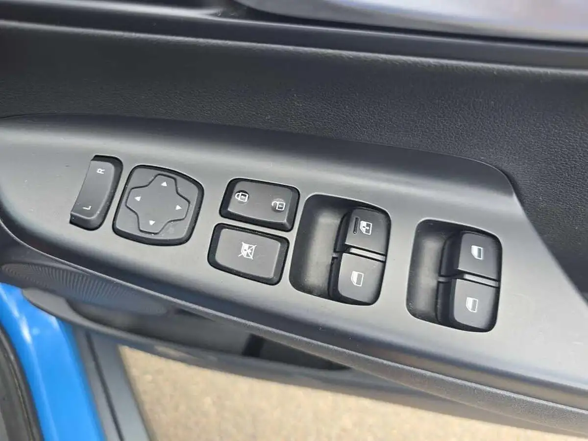 2022-hyundai-kona-e-se-connect-big-24