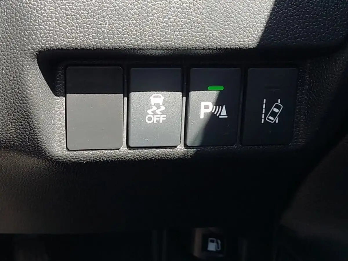 2019-honda-jazz-15-i-vtec-sport-big-14