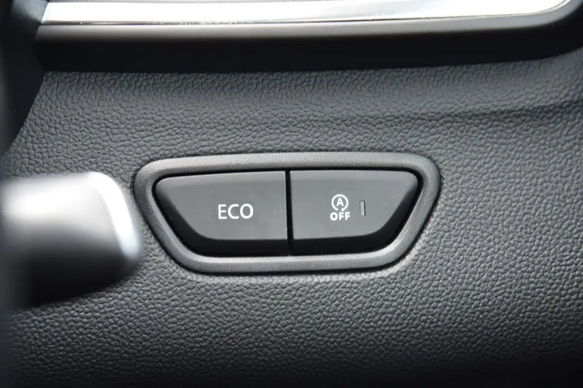 2016-renault-kadjar-16dci-signature-nav-4x4-big-35