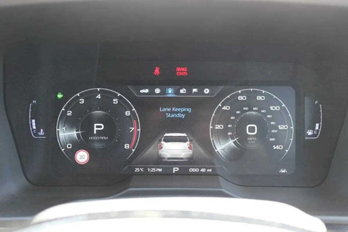 2025-kgm-ssangyong-tivoli-15-k40-auto-big-27