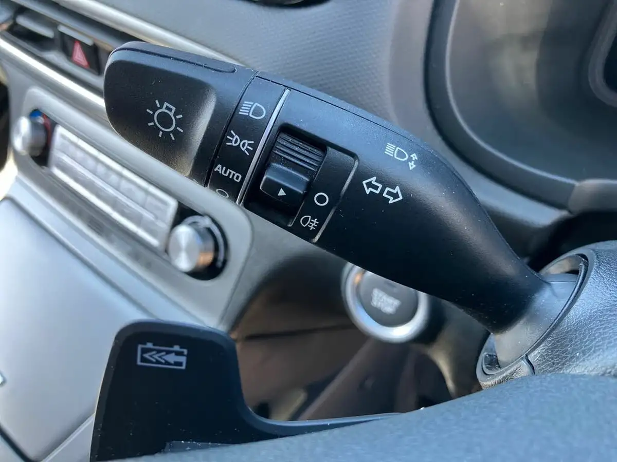 2023-hyundai-kona-e-se-connect-big-33