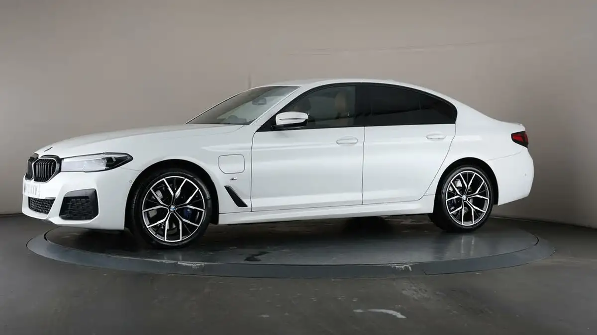 2021-bmw-5-series-20-530e-xdrive-m-sport-saloon-4d-big-34