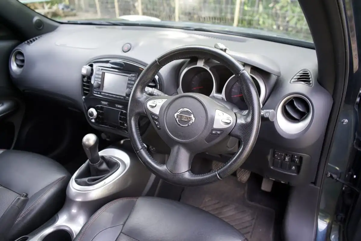 2012-nissan-juke-16-tekna-16v-1598cc-big-44