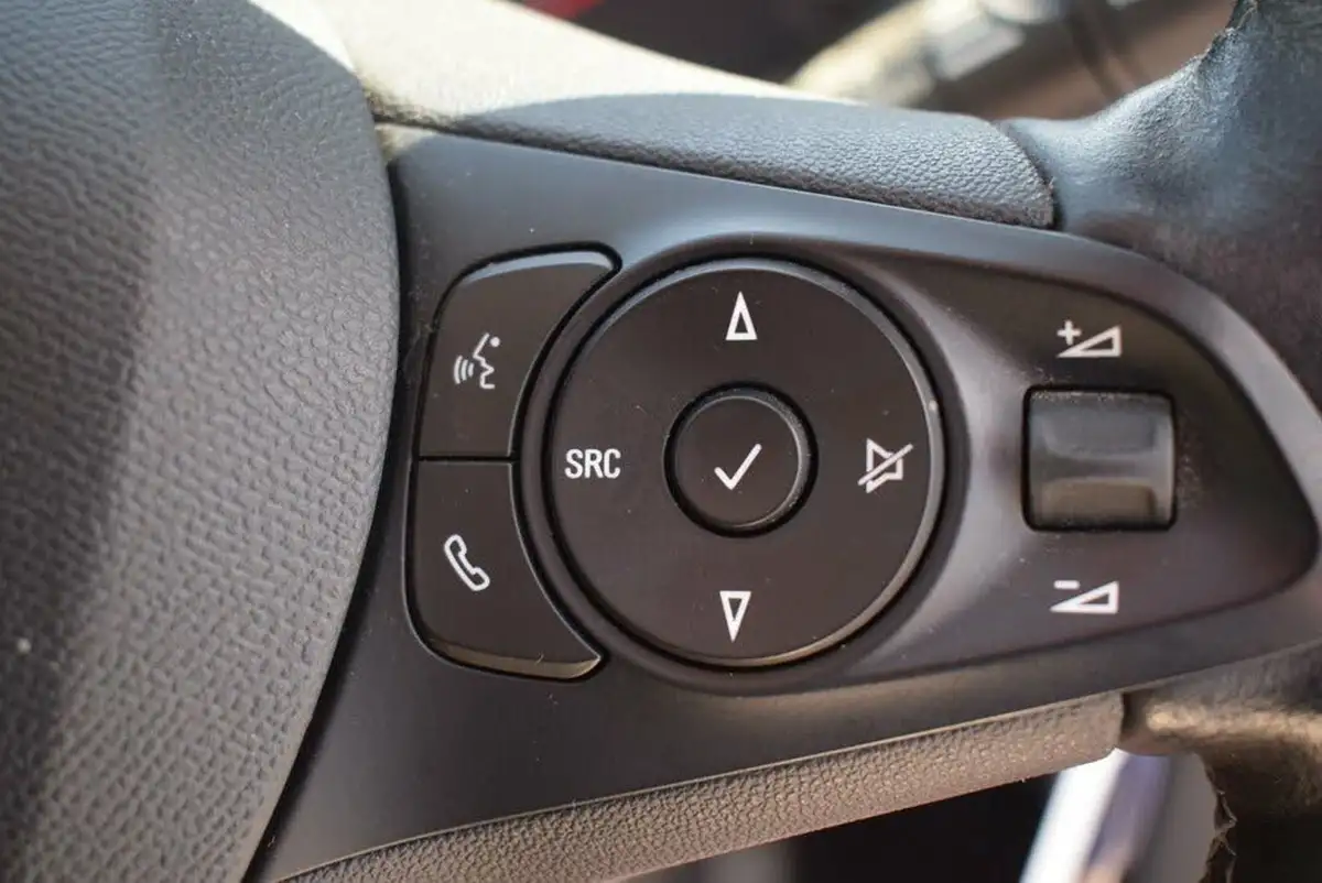 2021-vauxhall-corsa-12i-se-premium-big-15