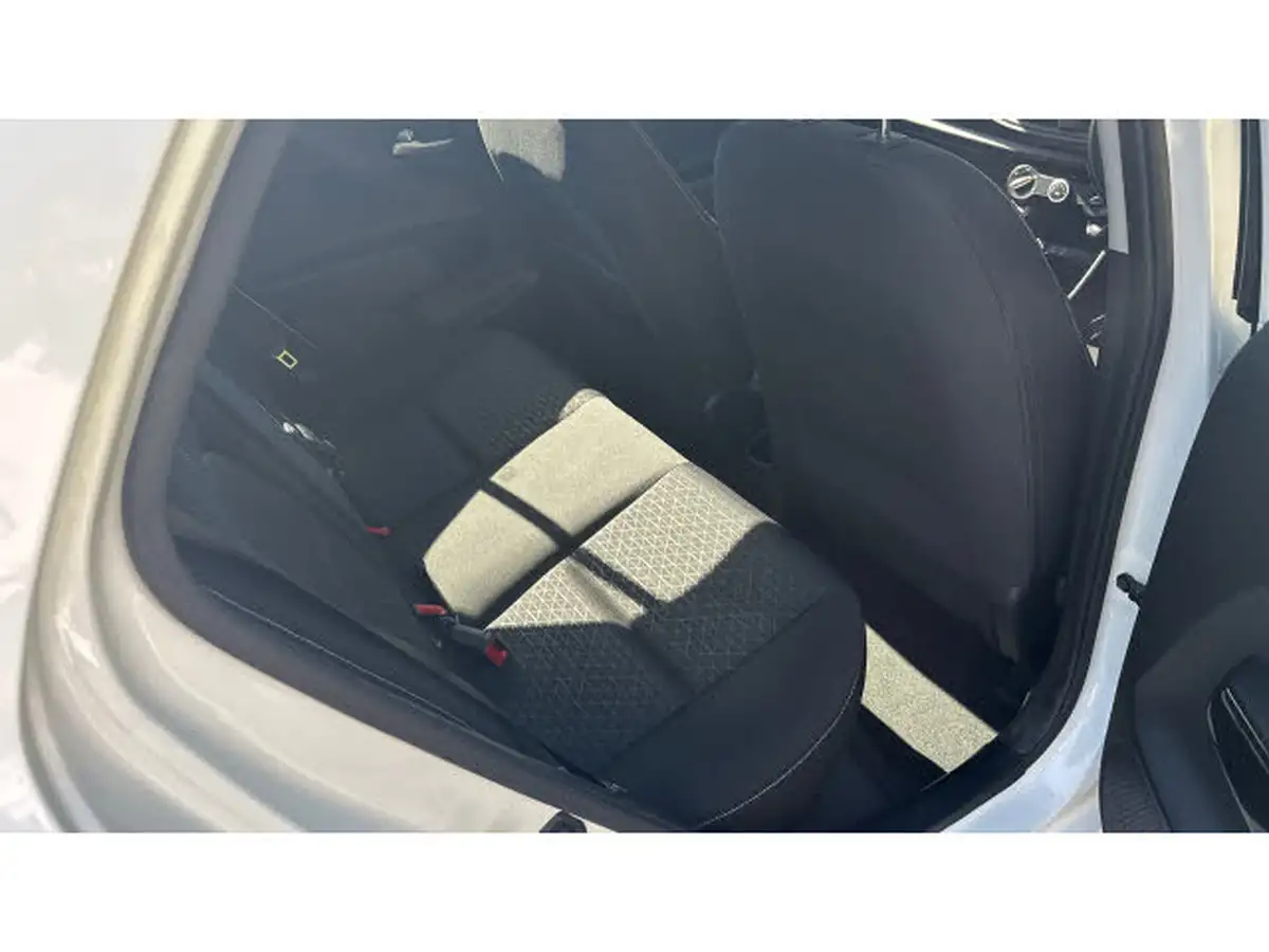 2017-kia-picanto-10-2-big-21