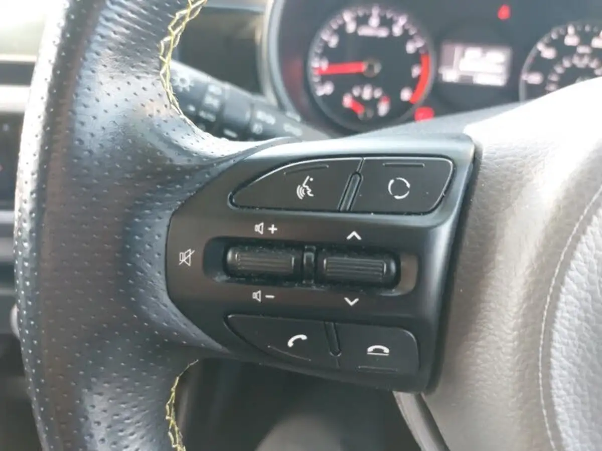 2020-kia-picanto-125-x-line-big-15