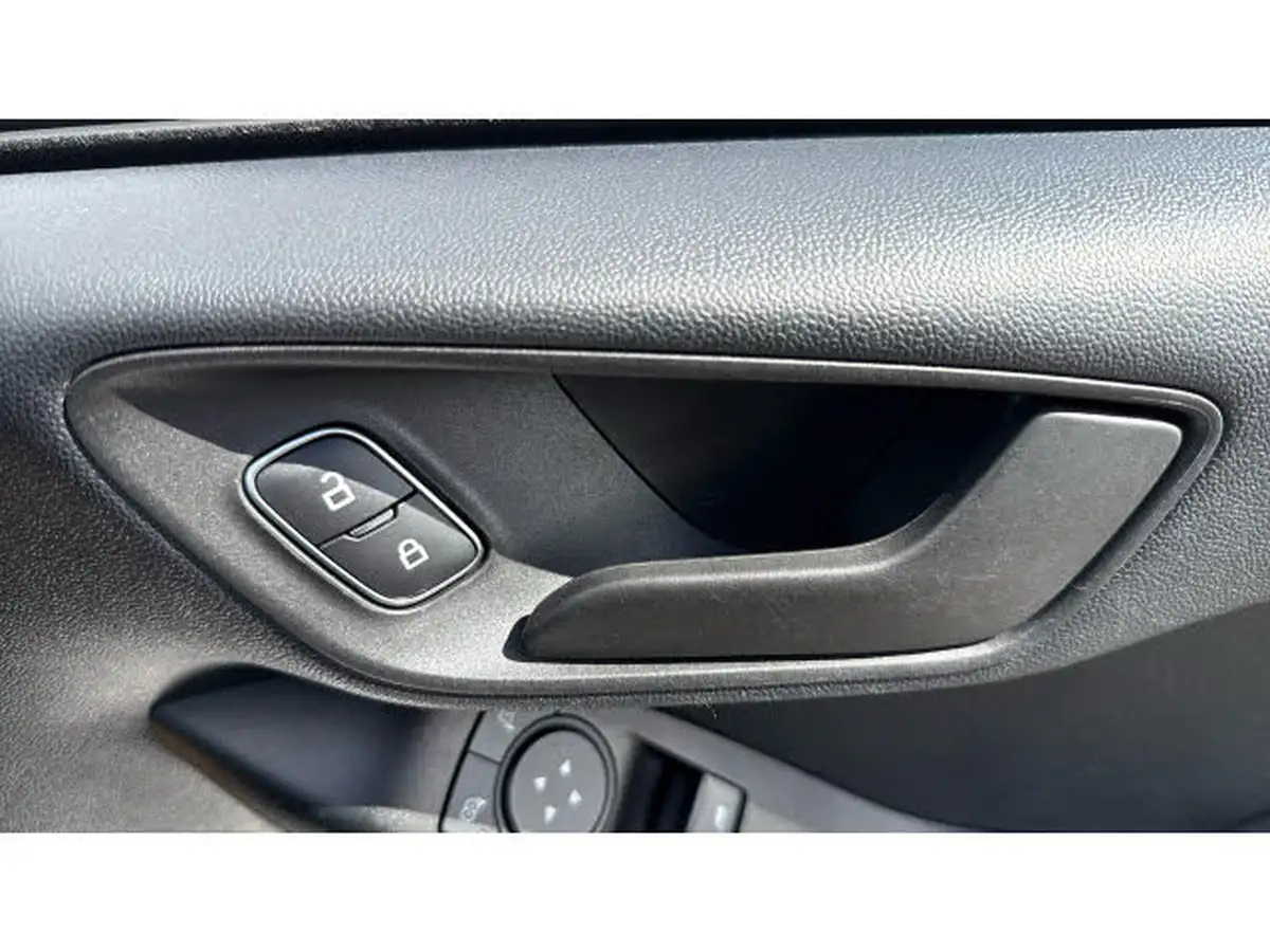 2022-ford-fiesta-11-ti-vct-trend-5d-big-39