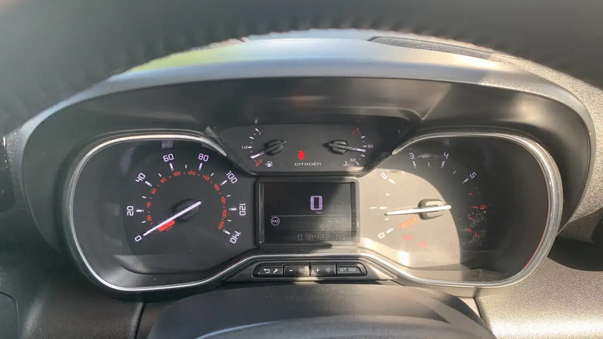 2021-citroen-c3-aircross-12-puretech-shine-plus-110ps-big-12