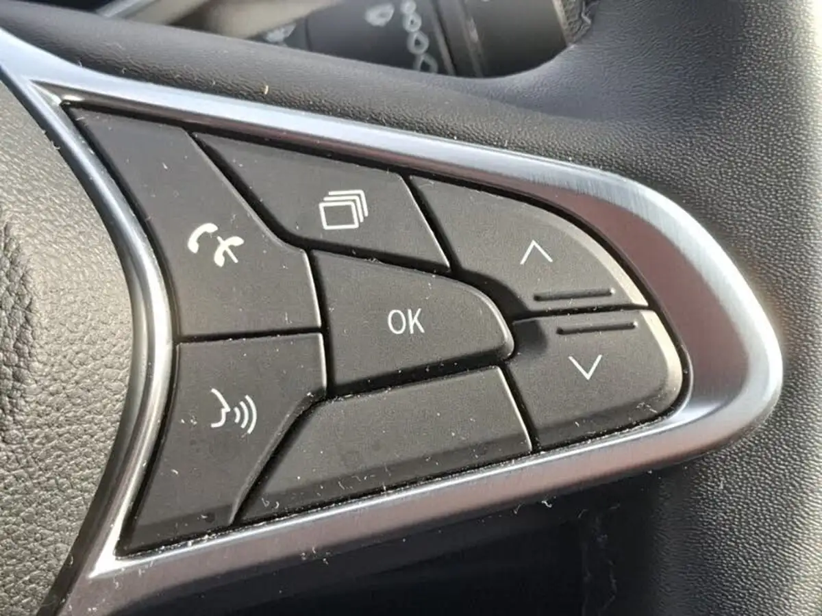 2022-renault-captur-10-tce-iconic-edition-big-11