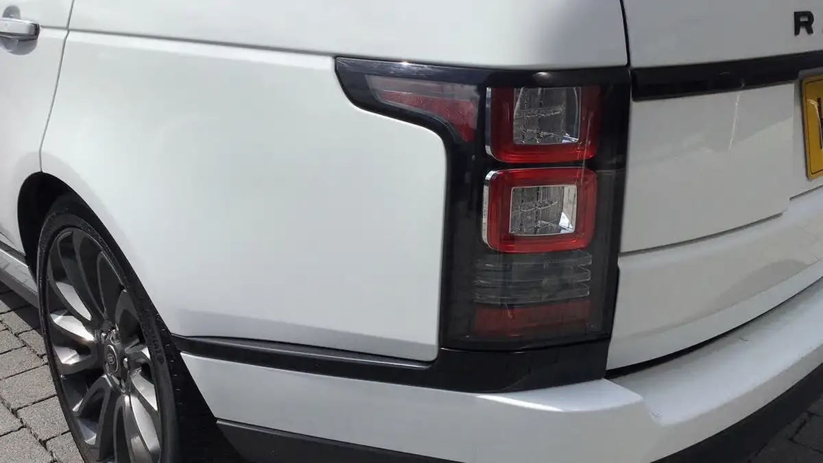 2016-land-rover-range-rover-30tdv6-vogue-se-awd-big-18