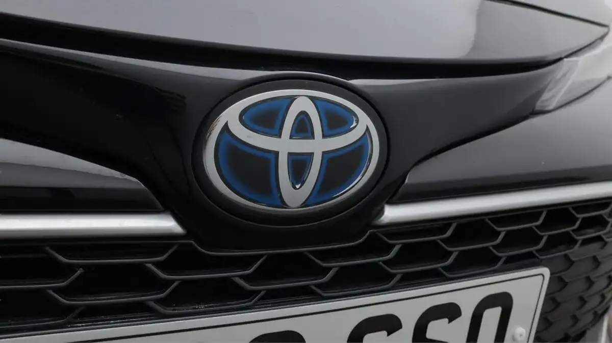 2020-toyota-corolla-20-vvt-i-excel-spare-wheel-touring-sports-big-23