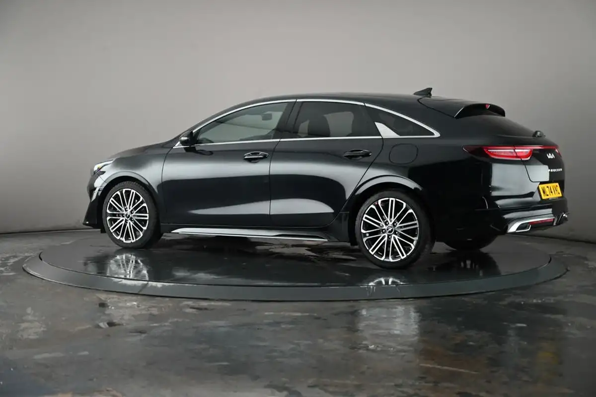 2024-kia-pro-ceed-15-t-gdi-gt-line-s-138bhp-big-17