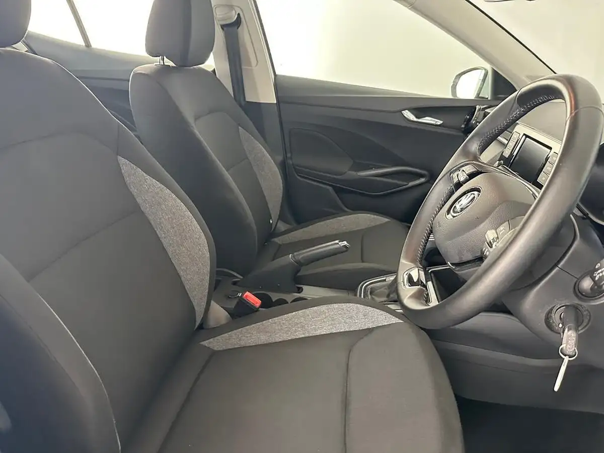 2023-skoda-fabia-10-tsi-se-comfort-109ps-dsg-big-16