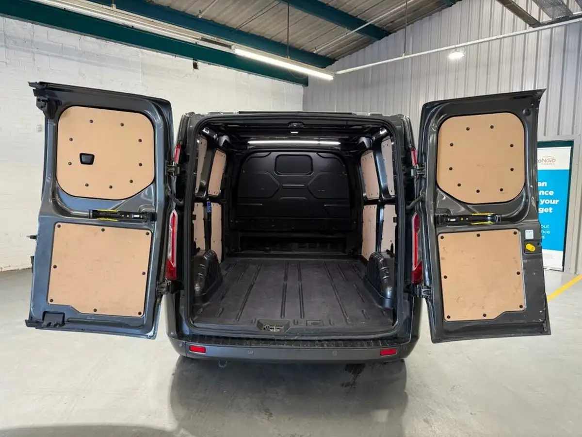 2023-ford-transit-custom-20tdci-340-l1h1-limited-170pseu6dt-auto-big-16