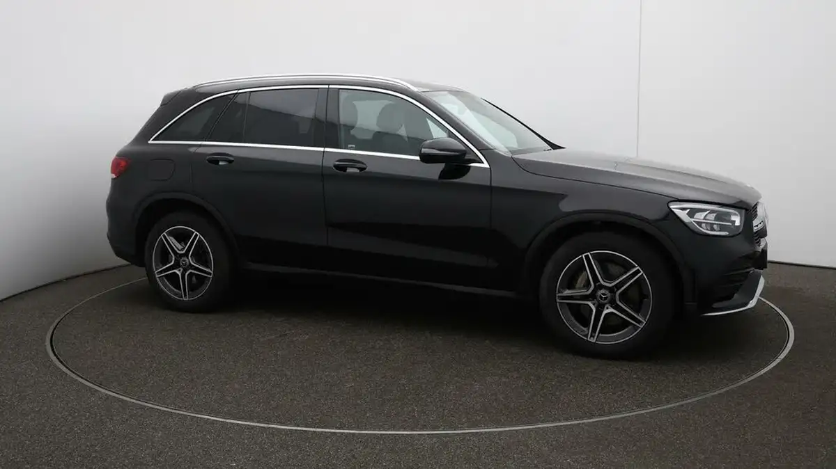 2020-mercedes-benz-glc-class-20d-glc220d-amg-line-station-wagon-5d-4matic-plus-big-45