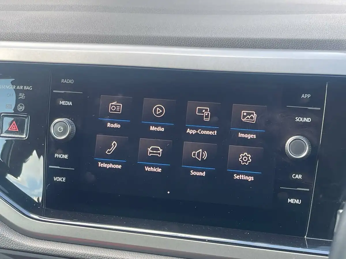 2019-volkswagen-polo-10-tsi-se-ss-big-20