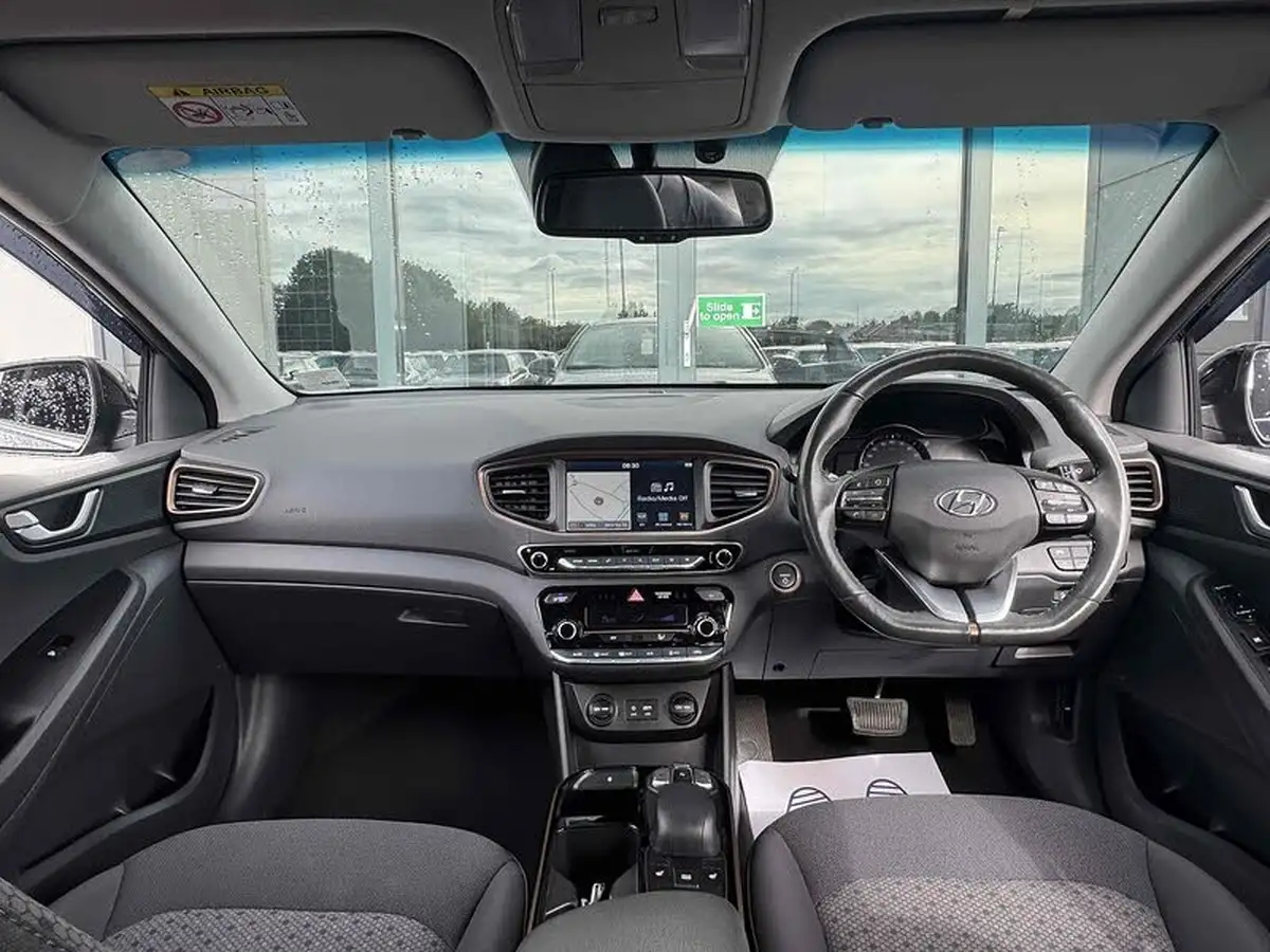2019-hyundai-ioniq-e-premium-electric-88kw-big-3