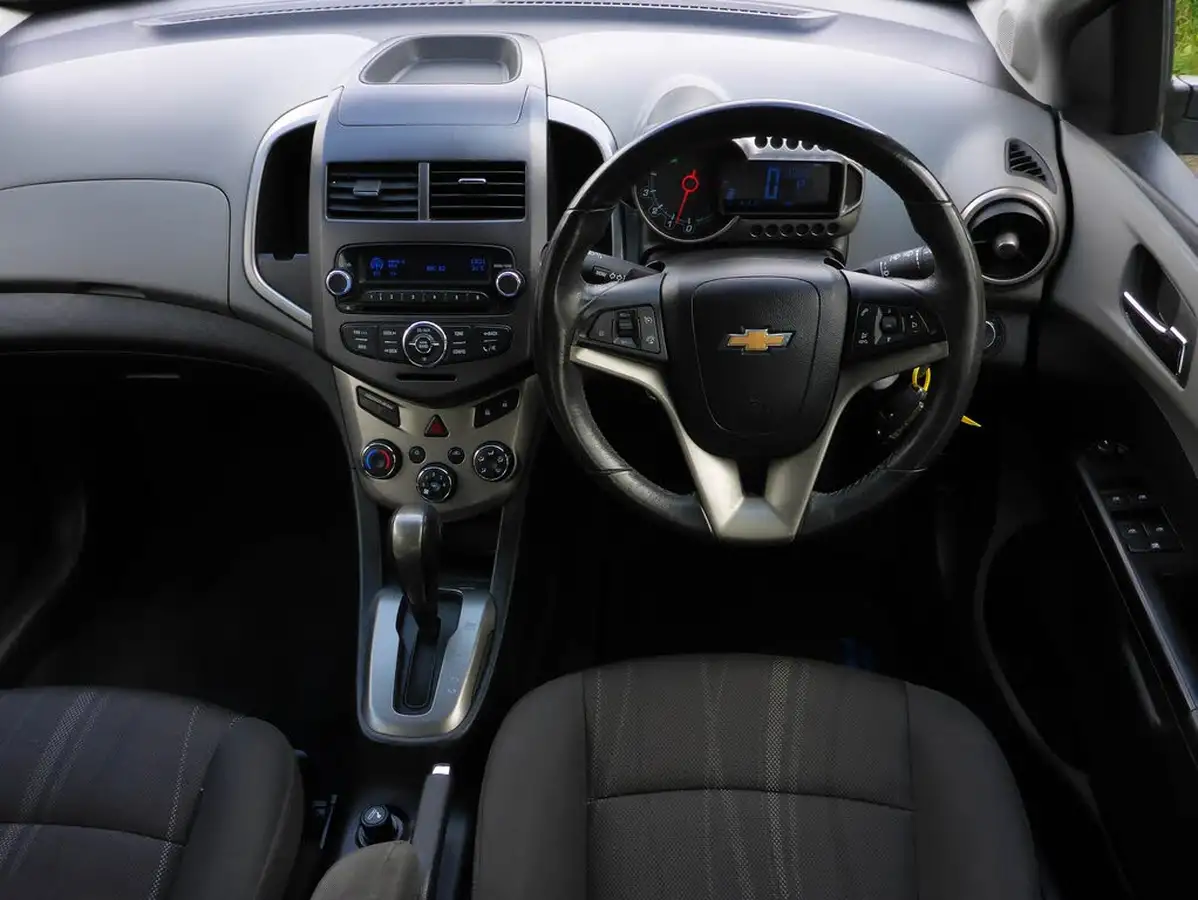 2012-chevrolet-aveo-14-ltz-100ps-auto-big-5