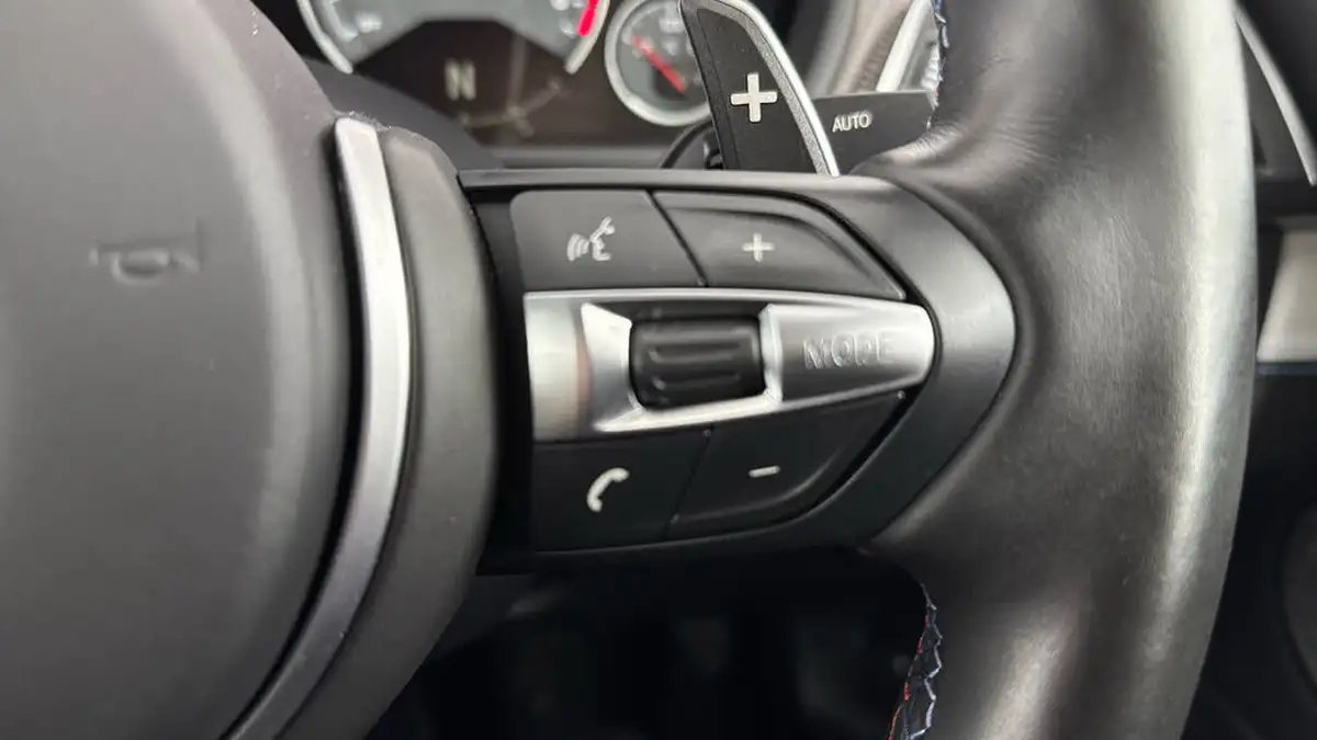 2020-bmw-4-series-30-m4-m-heritage-edition-big-31