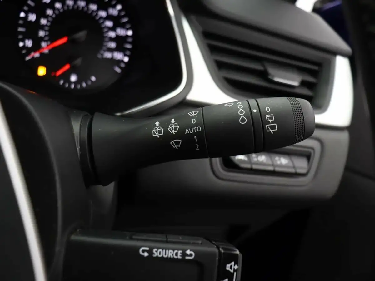 2022-renault-captur-13-tce-iconic-edition-edc-auto-big-43