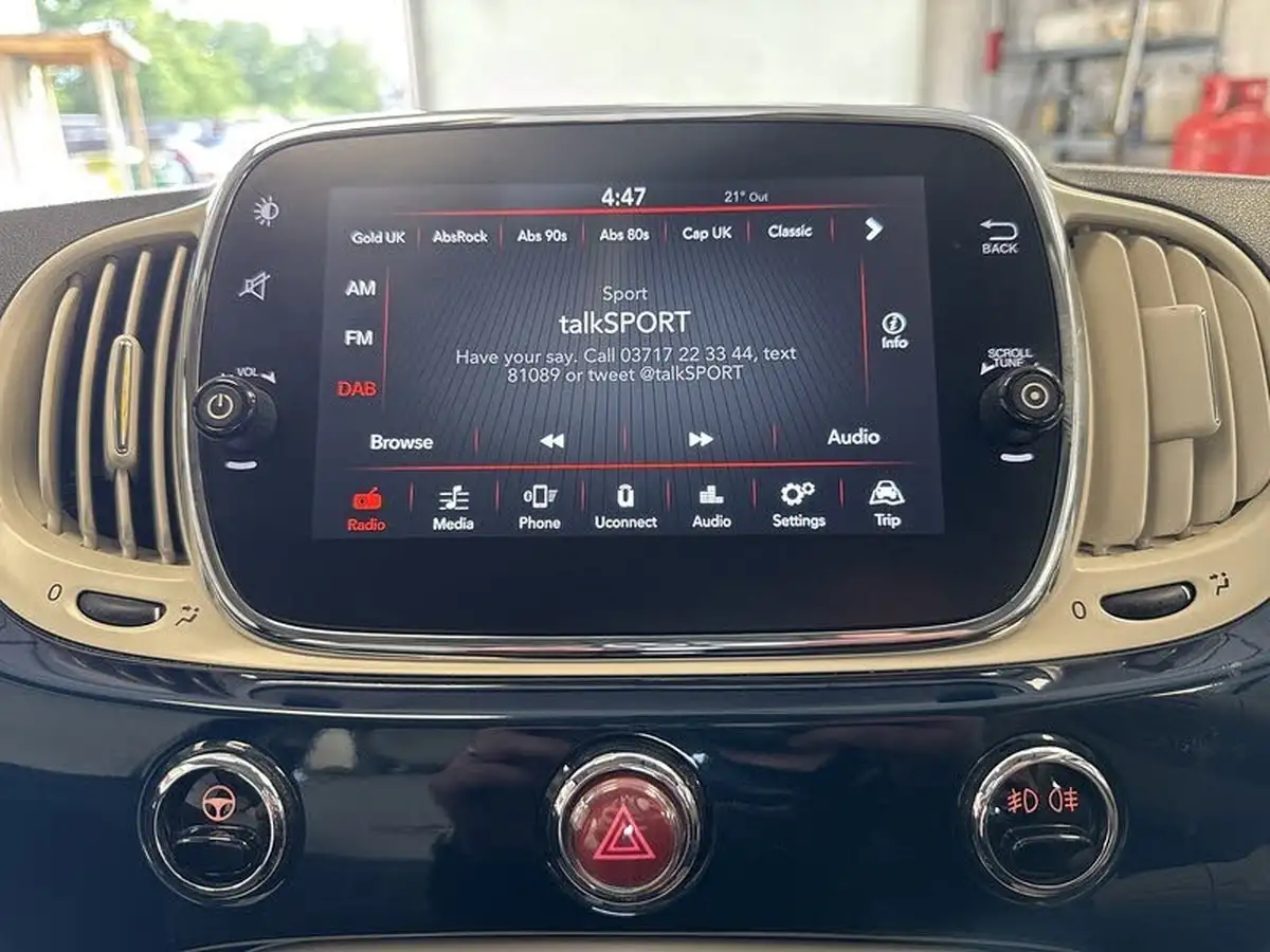 2017-fiat-500-12-lounge-big-14