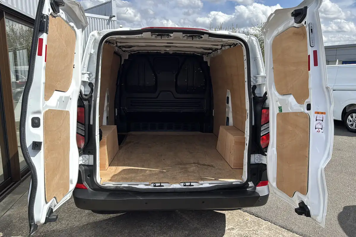 2023-ford-transit-custom-20tdci-300-l1h1-leader-110pseu6e-panel-van-1996cc-big-38