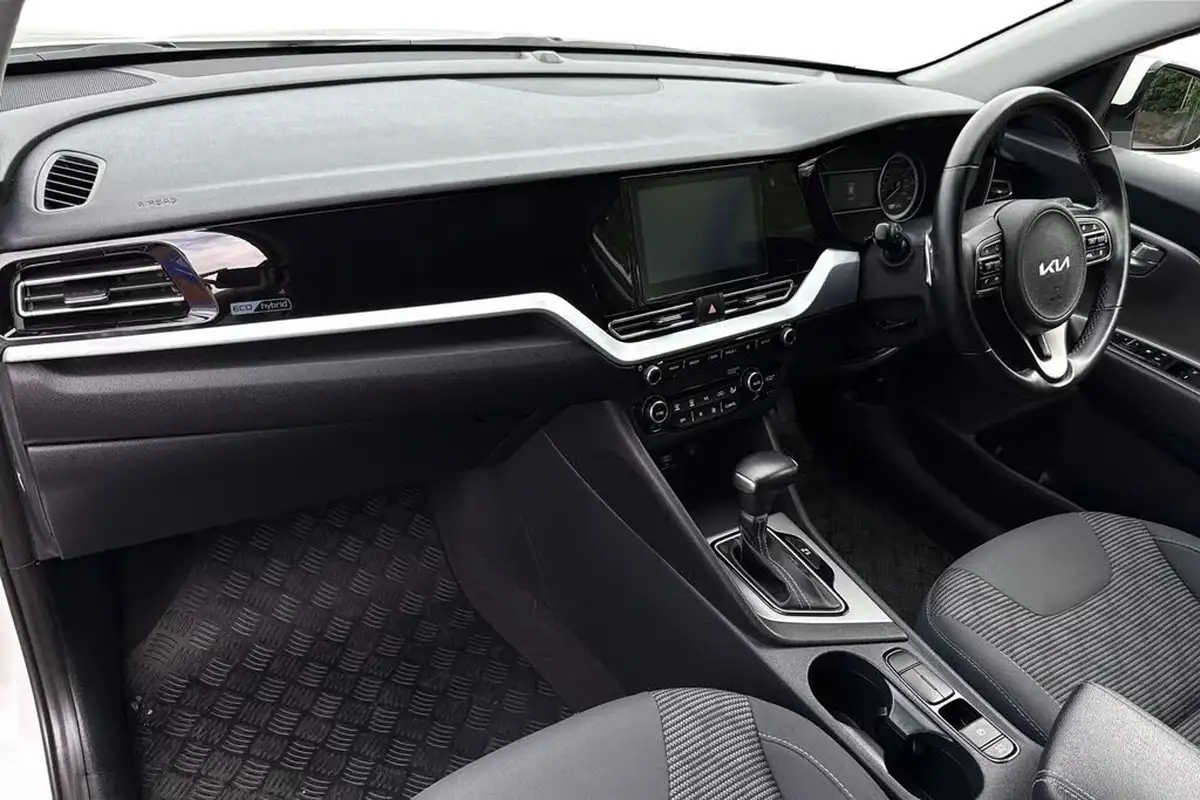 2022-kia-niro-16-gdi-2-139bhp-156kwh-big-14